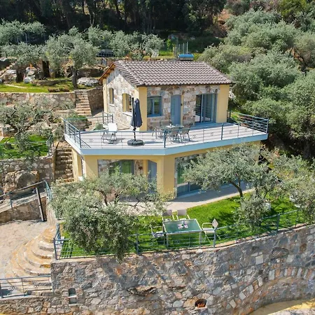 Lithos * Хриси-Амудия